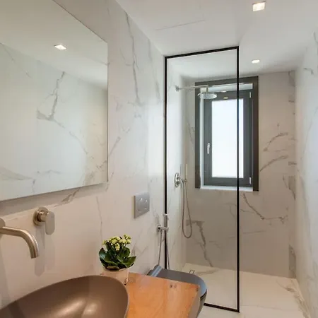 - 4br - With Pool & Gym - Casa Olea * Piso Livadi